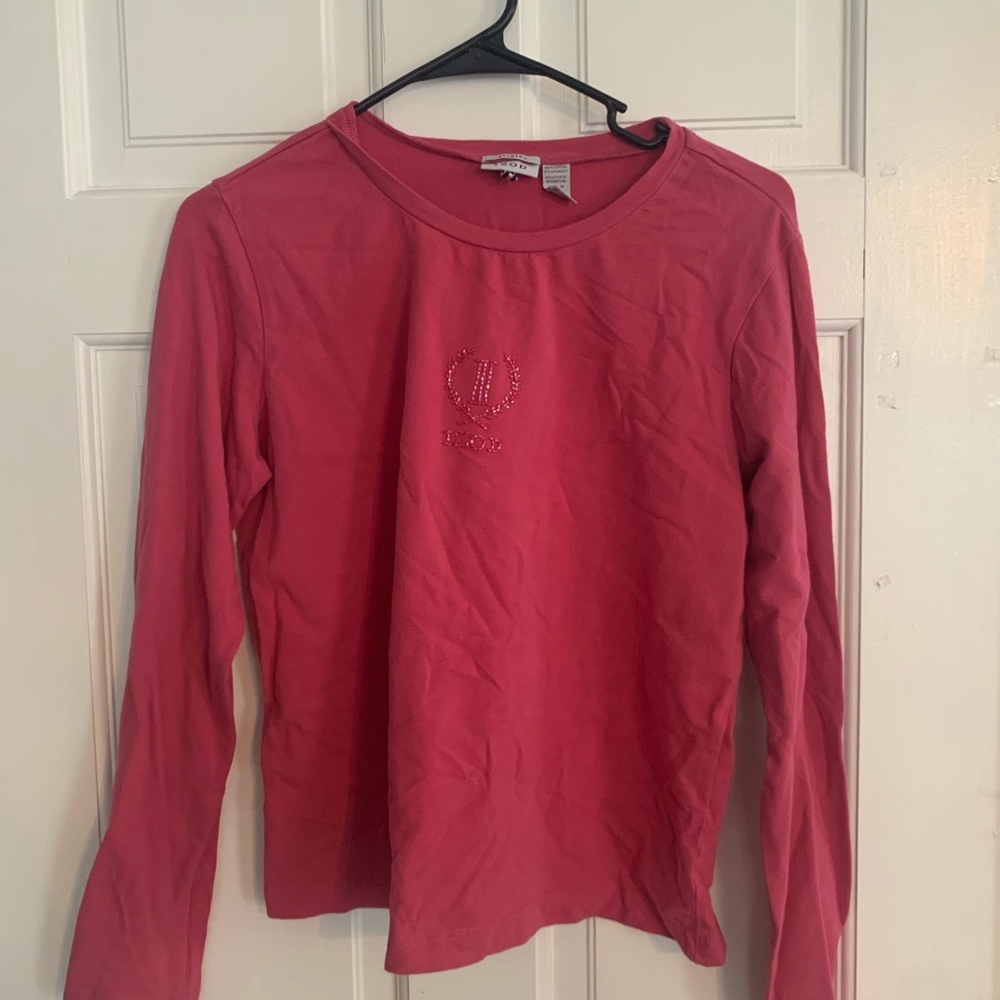 pink top